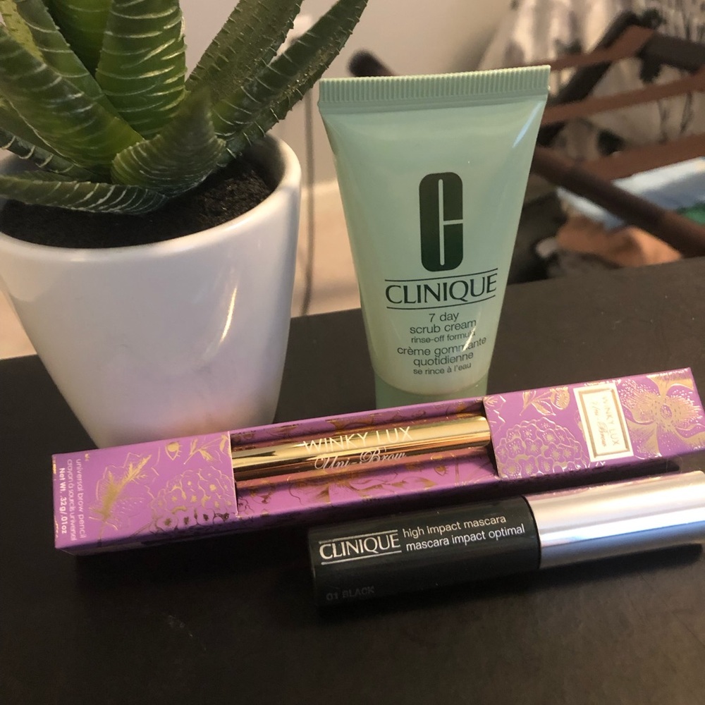 Beauty Bundle: Clinique & Winky Lux 3-piece bundle